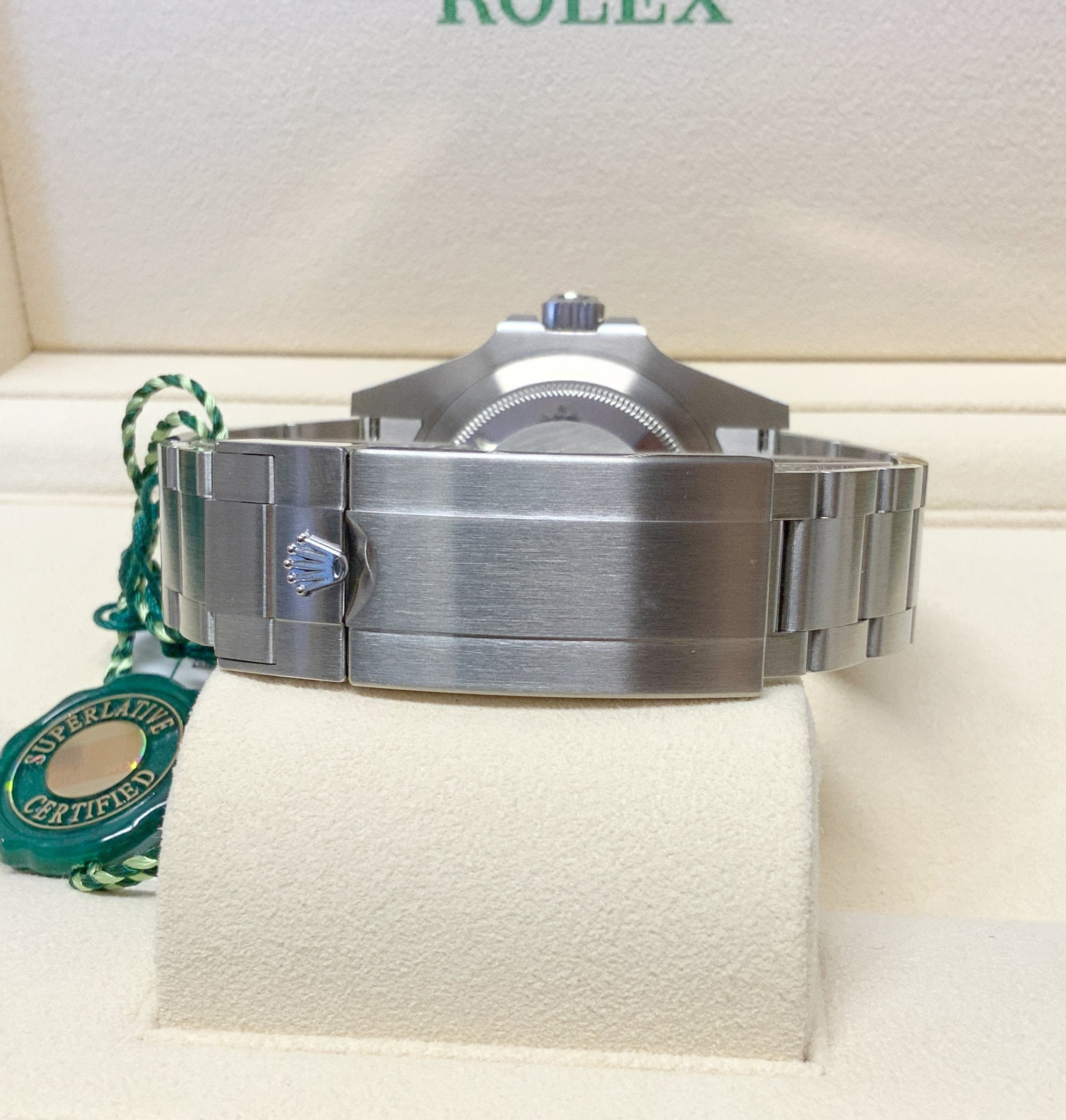 Rolex submariner 124060 no data